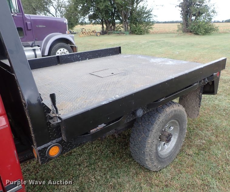 image for item DB7707 1990 Ford F250 flatbed pickup truck