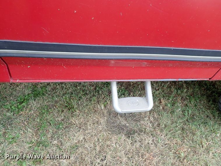 image for item DB7707 1990 Ford F250 flatbed pickup truck