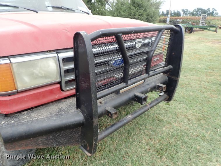 image for item DB7707 1990 Ford F250 flatbed pickup truck