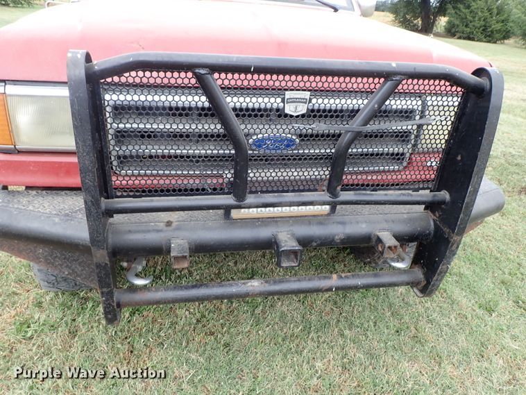 image for item DB7707 1990 Ford F250 flatbed pickup truck