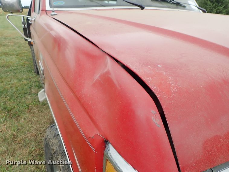 image for item DB7707 1990 Ford F250 flatbed pickup truck