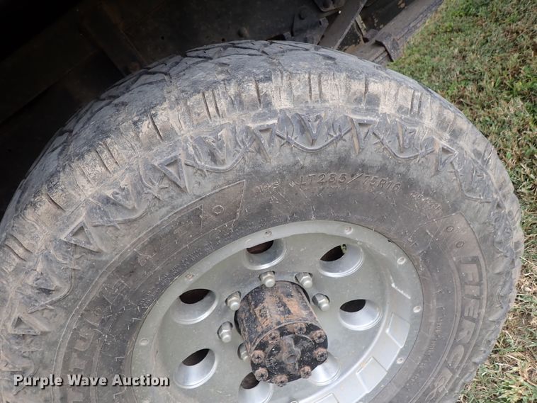 image for item DB7707 1990 Ford F250 flatbed pickup truck