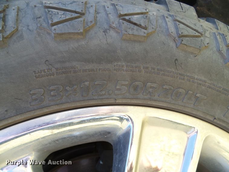 image for item DC5056 2014 Chevrolet Silverado 1500 High Country Crew Cab pickup truck