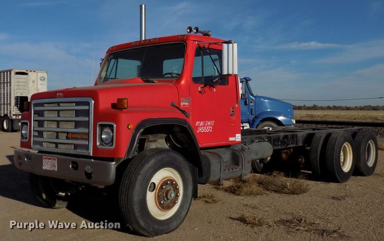 image for item DD6046 1988 International 1954 truck cab and chassis
