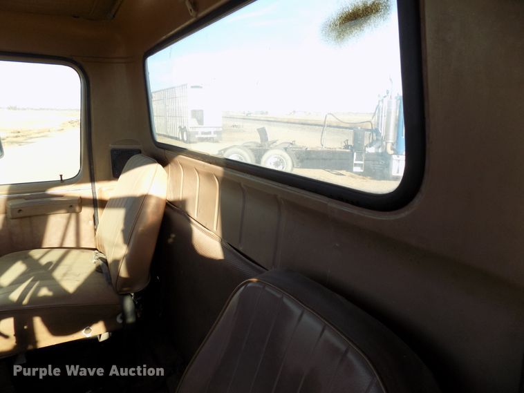 image for item DD6046 1988 International 1954 truck cab and chassis