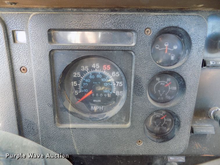 image for item DD6046 1988 International 1954 truck cab and chassis