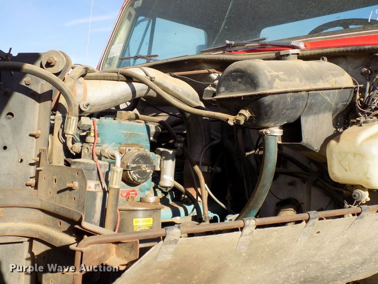 image for item DD6046 1988 International 1954 truck cab and chassis