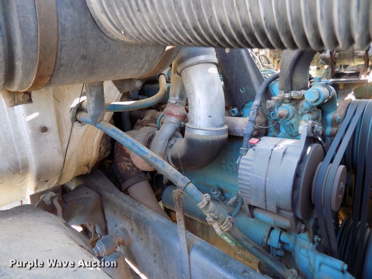 image for item DD6046 1988 International 1954 truck cab and chassis