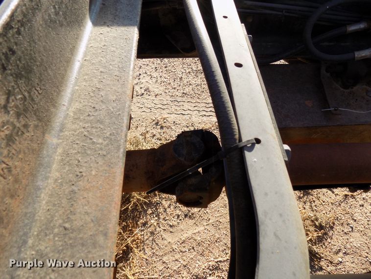 image for item DD6046 1988 International 1954 truck cab and chassis