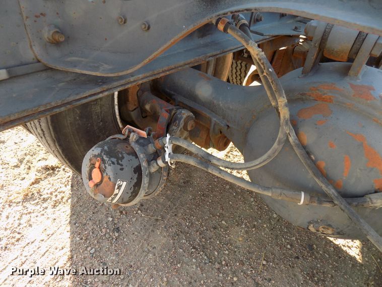 image for item DD6046 1988 International 1954 truck cab and chassis