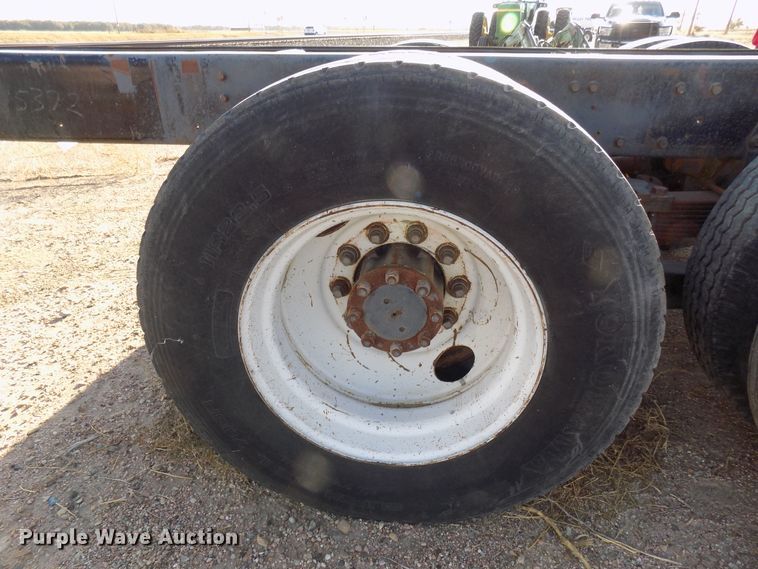 image for item DD6046 1988 International 1954 truck cab and chassis