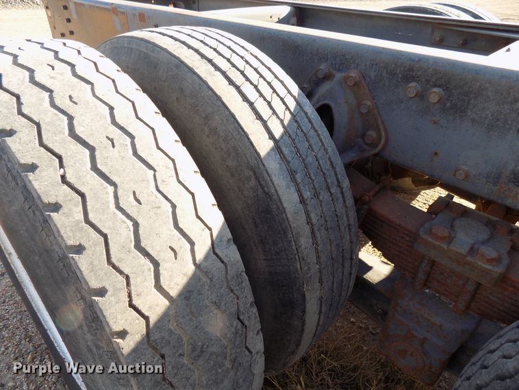 image for item DD6046 1988 International 1954 truck cab and chassis