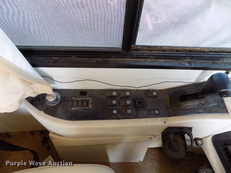 image for item DD6047 2000 Holiday Rambler Ambassador RV