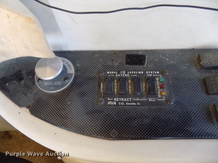 image for item DD6047 2000 Holiday Rambler Ambassador RV