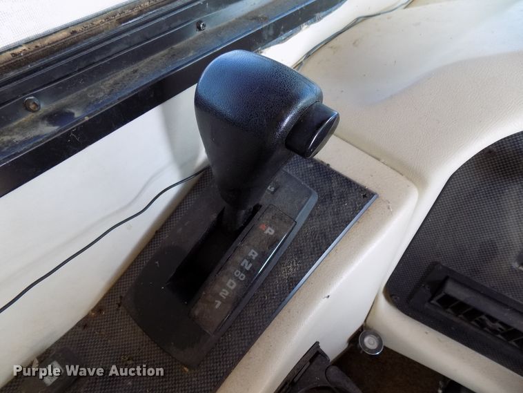 image for item DD6047 2000 Holiday Rambler Ambassador RV