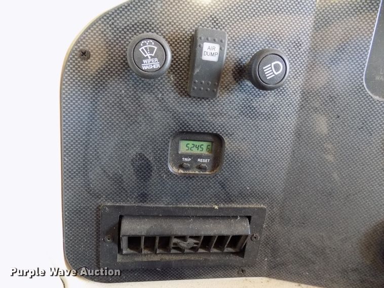 image for item DD6047 2000 Holiday Rambler Ambassador RV