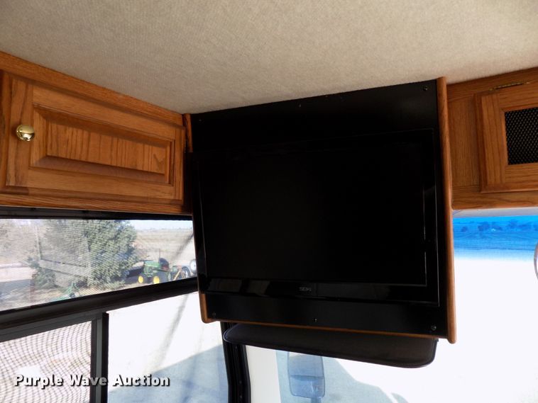 image for item DD6047 2000 Holiday Rambler Ambassador RV