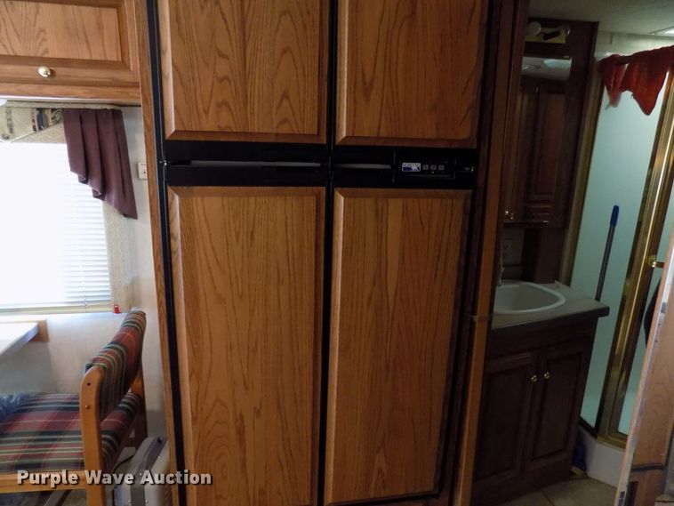 image for item DD6047 2000 Holiday Rambler Ambassador RV