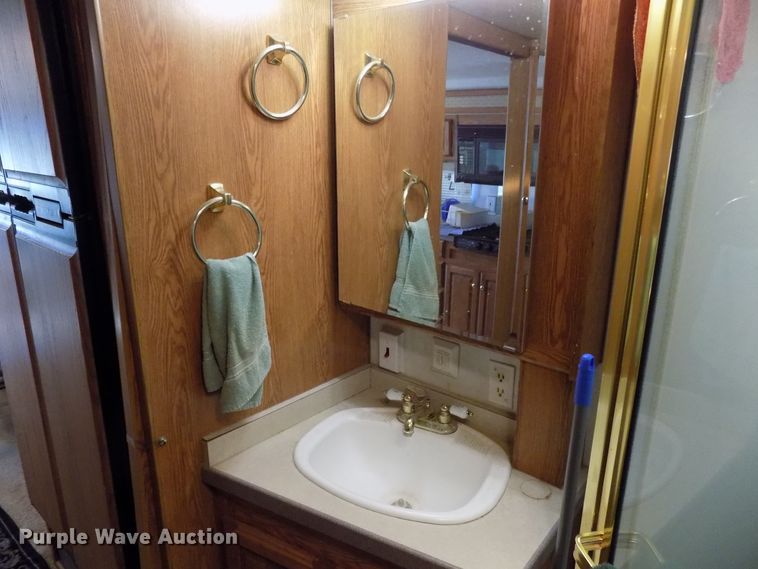 image for item DD6047 2000 Holiday Rambler Ambassador RV