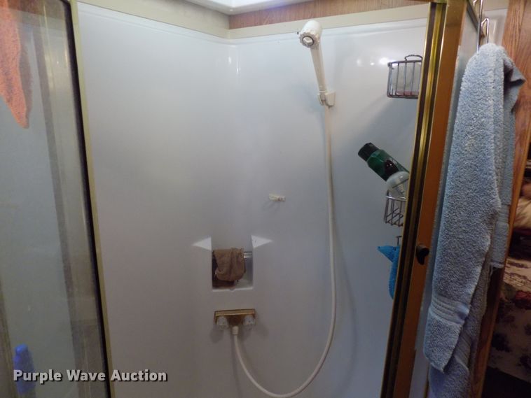 image for item DD6047 2000 Holiday Rambler Ambassador RV