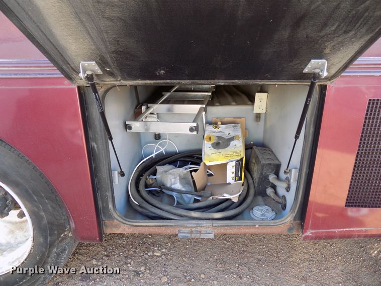 image for item DD6047 2000 Holiday Rambler Ambassador RV