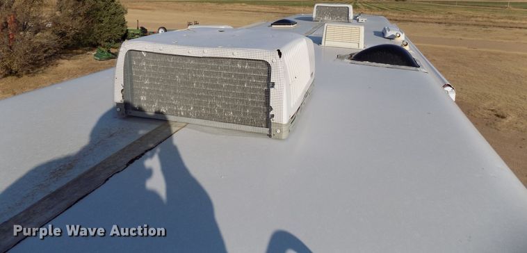 image for item DD6047 2000 Holiday Rambler Ambassador RV