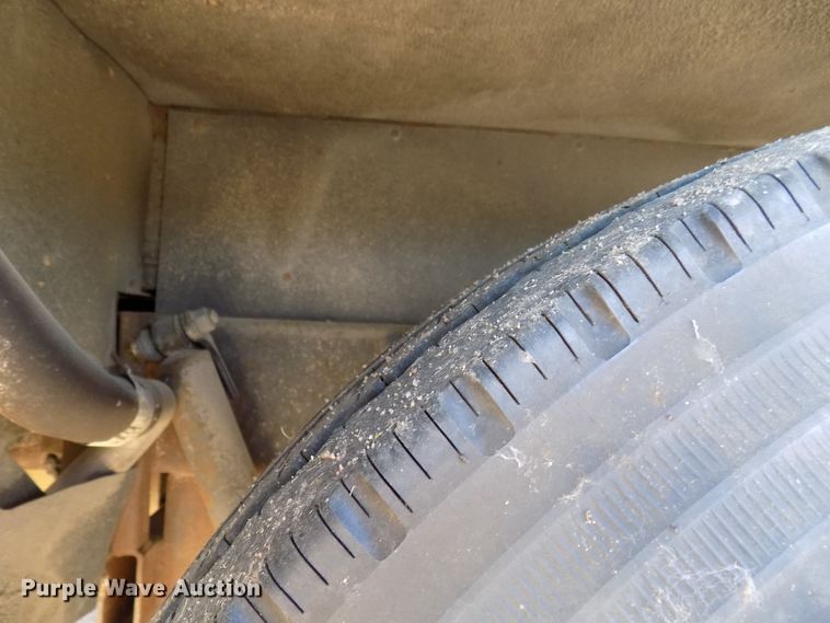 image for item DD6047 2000 Holiday Rambler Ambassador RV