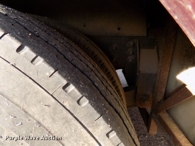 image for item DD6047 2000 Holiday Rambler Ambassador RV