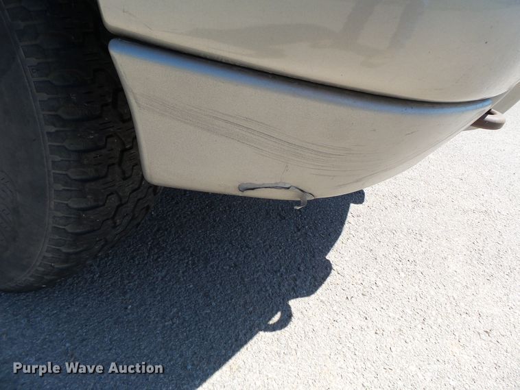 image for item DE7963 2004 Chevrolet Blazer SUV