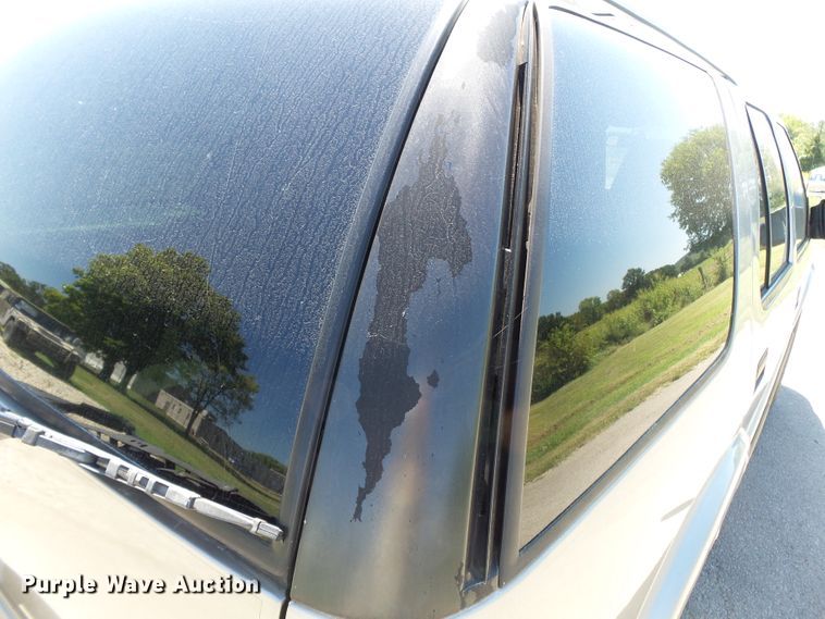 image for item DE7963 2004 Chevrolet Blazer SUV