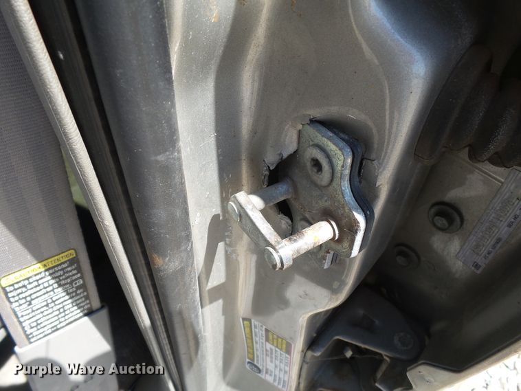 image for item DE7963 2004 Chevrolet Blazer SUV