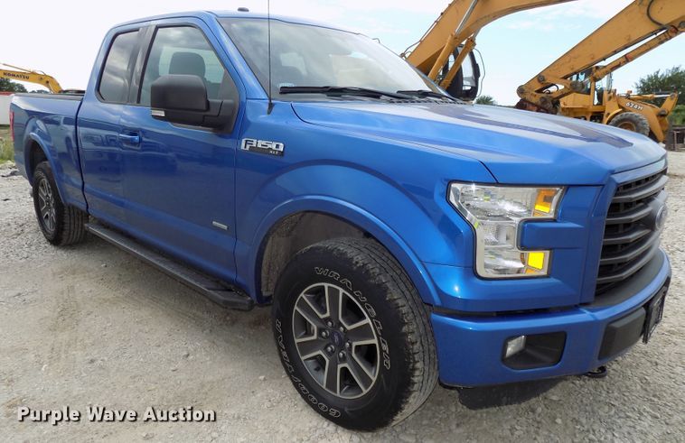 image for item DG2438 2016 Ford F150 SuperCab pickup truck