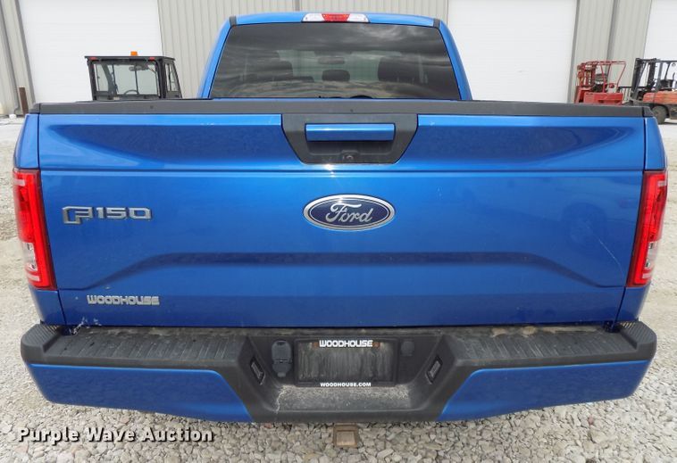 image for item DG2438 2016 Ford F150 SuperCab pickup truck