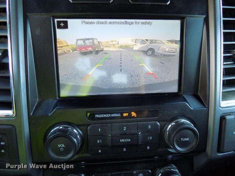 image for item DG2438 2016 Ford F150 SuperCab pickup truck