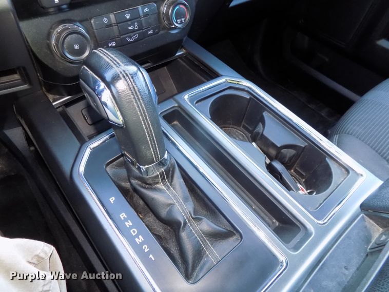 image for item DG2438 2016 Ford F150 SuperCab pickup truck