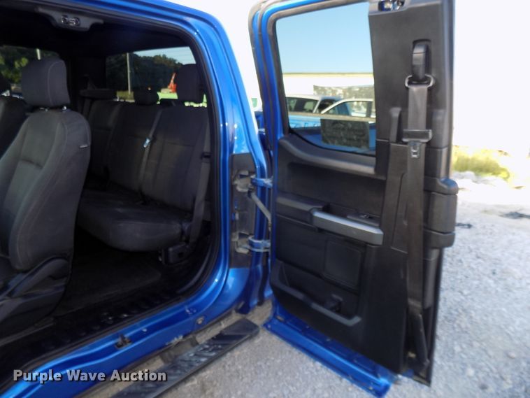 image for item DG2438 2016 Ford F150 SuperCab pickup truck