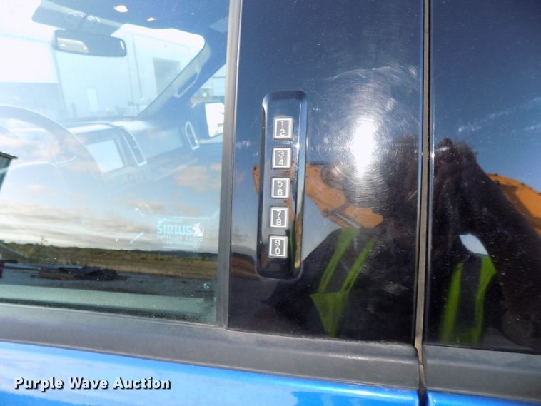 image for item DG2438 2016 Ford F150 SuperCab pickup truck