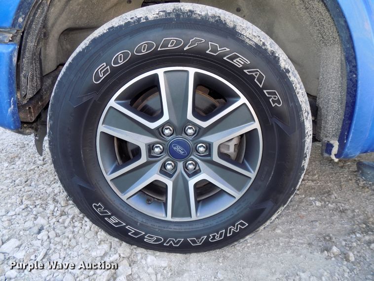 image for item DG2438 2016 Ford F150 SuperCab pickup truck