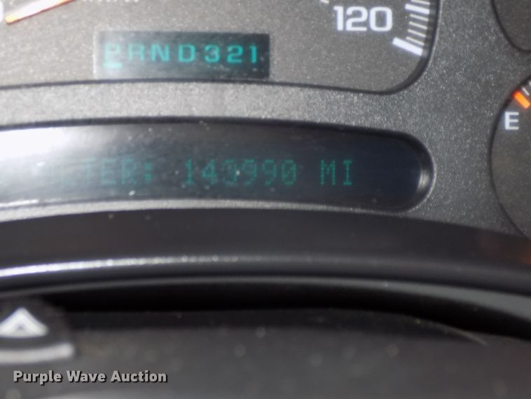 image for item DG2461 2005 GMC Sierra 1500 Ext. Cab pickup truck