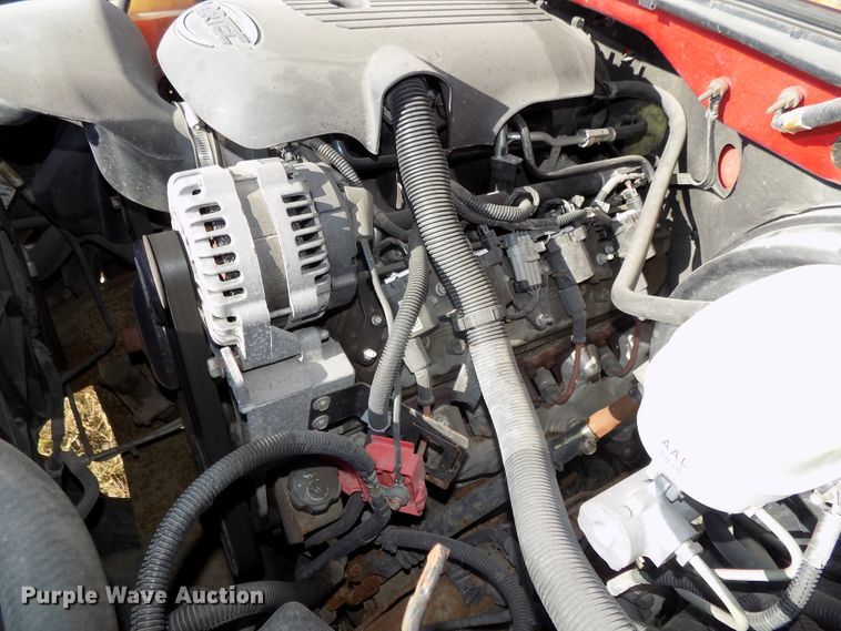 image for item DG2461 2005 GMC Sierra 1500 Ext. Cab pickup truck