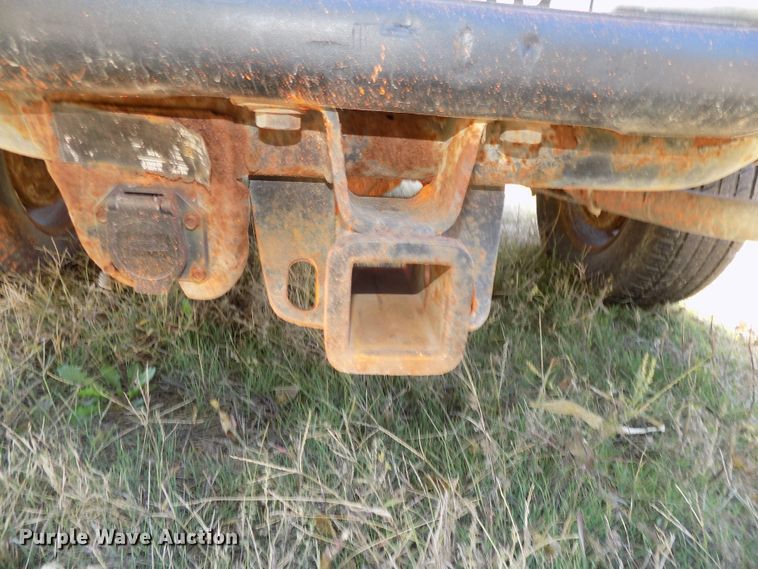 image for item DG2461 2005 GMC Sierra 1500 Ext. Cab pickup truck