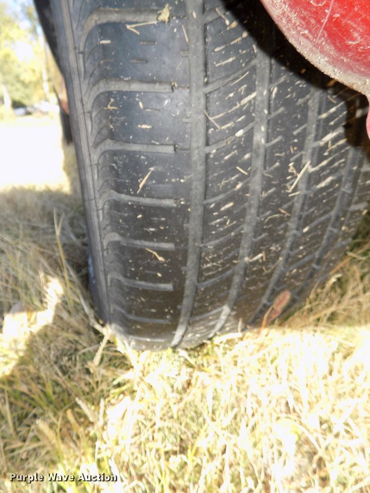 image for item DG2461 2005 GMC Sierra 1500 Ext. Cab pickup truck