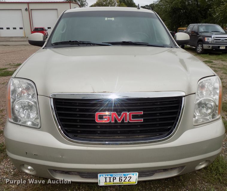 image for item DG2463 2013 GMC Yukon XL SLT SUV