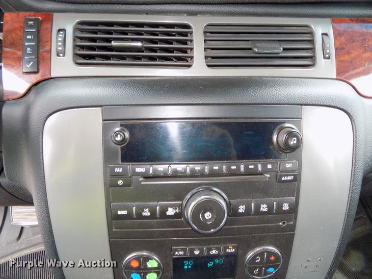 image for item DG2463 2013 GMC Yukon XL SLT SUV