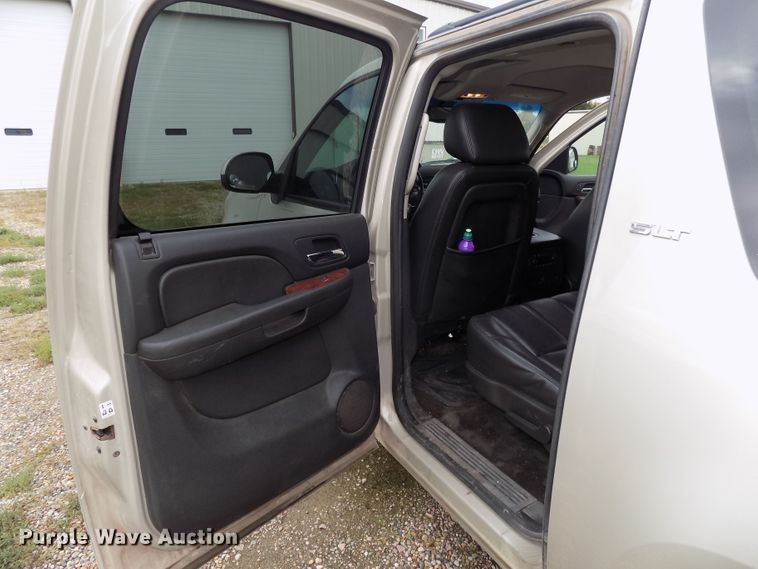 image for item DG2463 2013 GMC Yukon XL SLT SUV