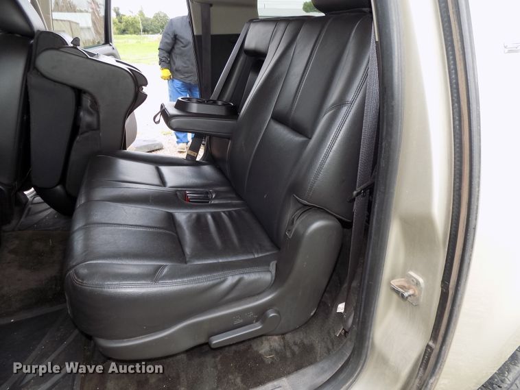 image for item DG2463 2013 GMC Yukon XL SLT SUV