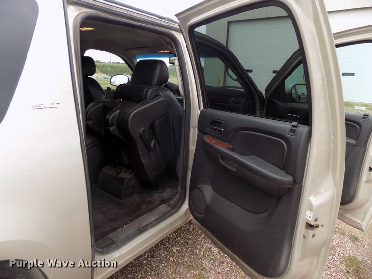 image for item DG2463 2013 GMC Yukon XL SLT SUV