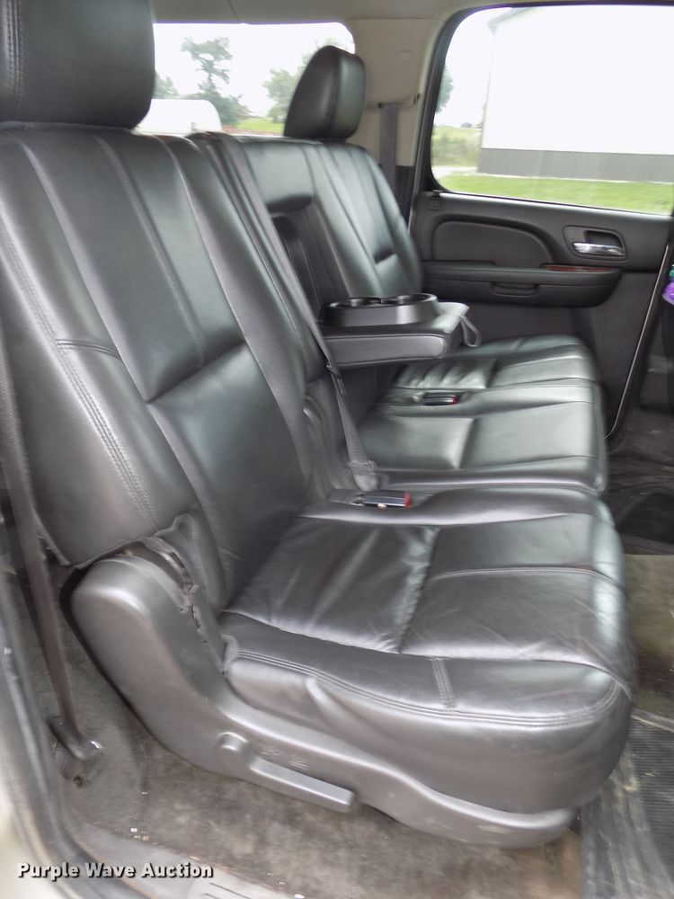 image for item DG2463 2013 GMC Yukon XL SLT SUV