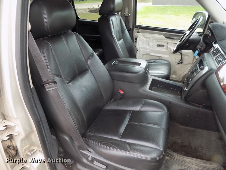 image for item DG2463 2013 GMC Yukon XL SLT SUV