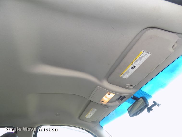 image for item DG2463 2013 GMC Yukon XL SLT SUV